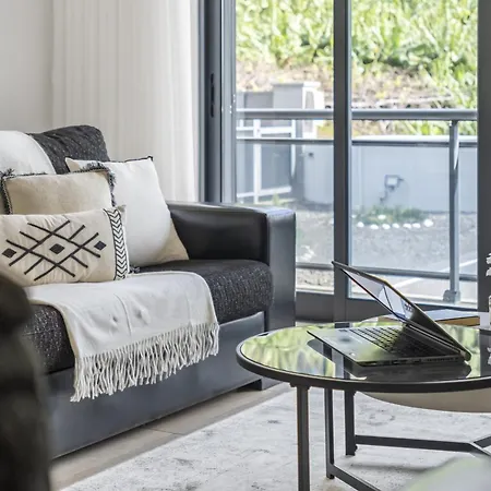 Semesterbostad Til By Homie