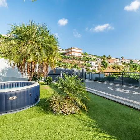 Til By Homie Semesterbostad